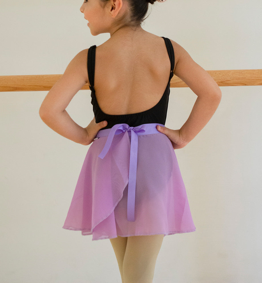 falda envolvente shifón color morado vista trasera