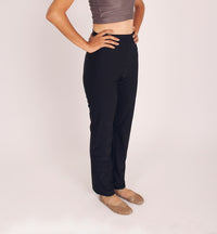 pantalon jazz de mujer color negro vista de lado